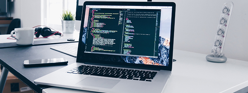 Como hospedar um curso online? Dicas e aspectos para considerar antes de escolher a melhor plataforma
