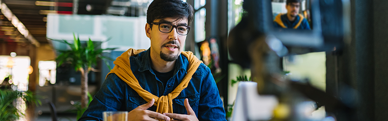 Como fazer um cenário para vídeos: 5 dicas incríveis