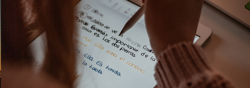 Como dar aula de espanhol online? Dicas para ensinar crianças e adultos pela internet