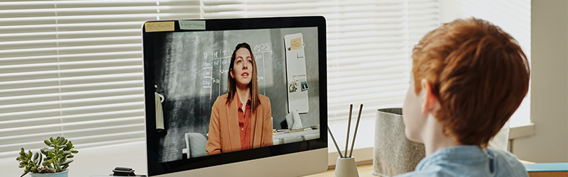 Como dar aula particular online? 4 dicas para começar já!
