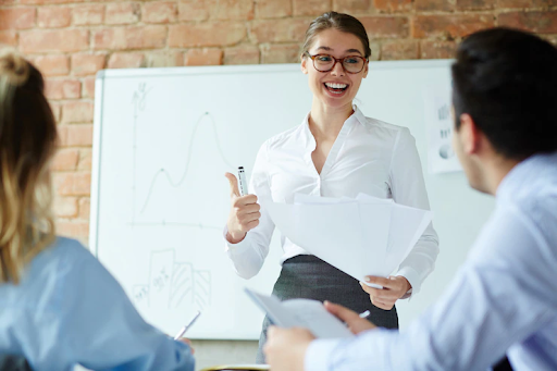 Treinamento de Comunicação Empresarial: o que é, vantagens e como criar um!