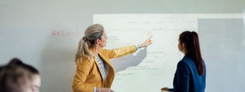 Como fazer um plano de aula para o ensino médio? [Guia]