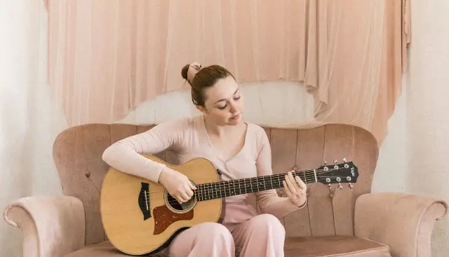 Como dar aula de violão: transforme sua habilidade em negócio