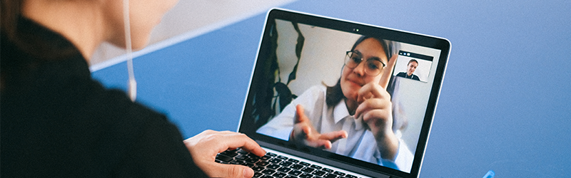 6 exemplos de feedback na EAD: como alinhar expectativas entre tutores e alunos?