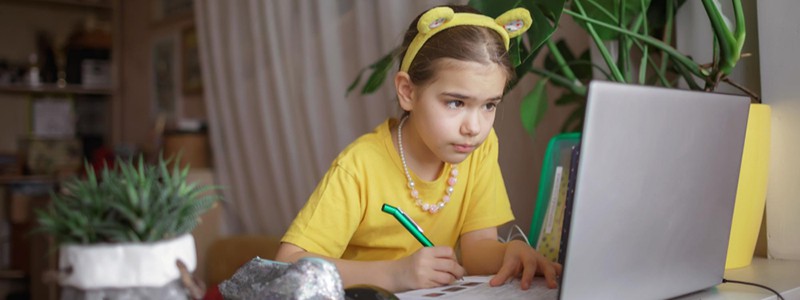 Conceito de EAD: saiba o que significa e como funciona uma plataforma de ensino à distância