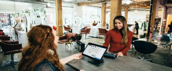 Foco no cliente: qual a sua importância + exemplos a seguir